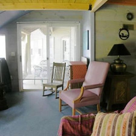 Oliver Lodge Meredith Exteriér fotografie